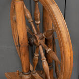 Rouet ancien en bois tourné 1900