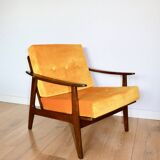 Fauteuil yougoslave restauré du milieu du siècle en jaune doré