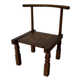Chaise basse artisanale en bois massif – Côte d’Ivoire