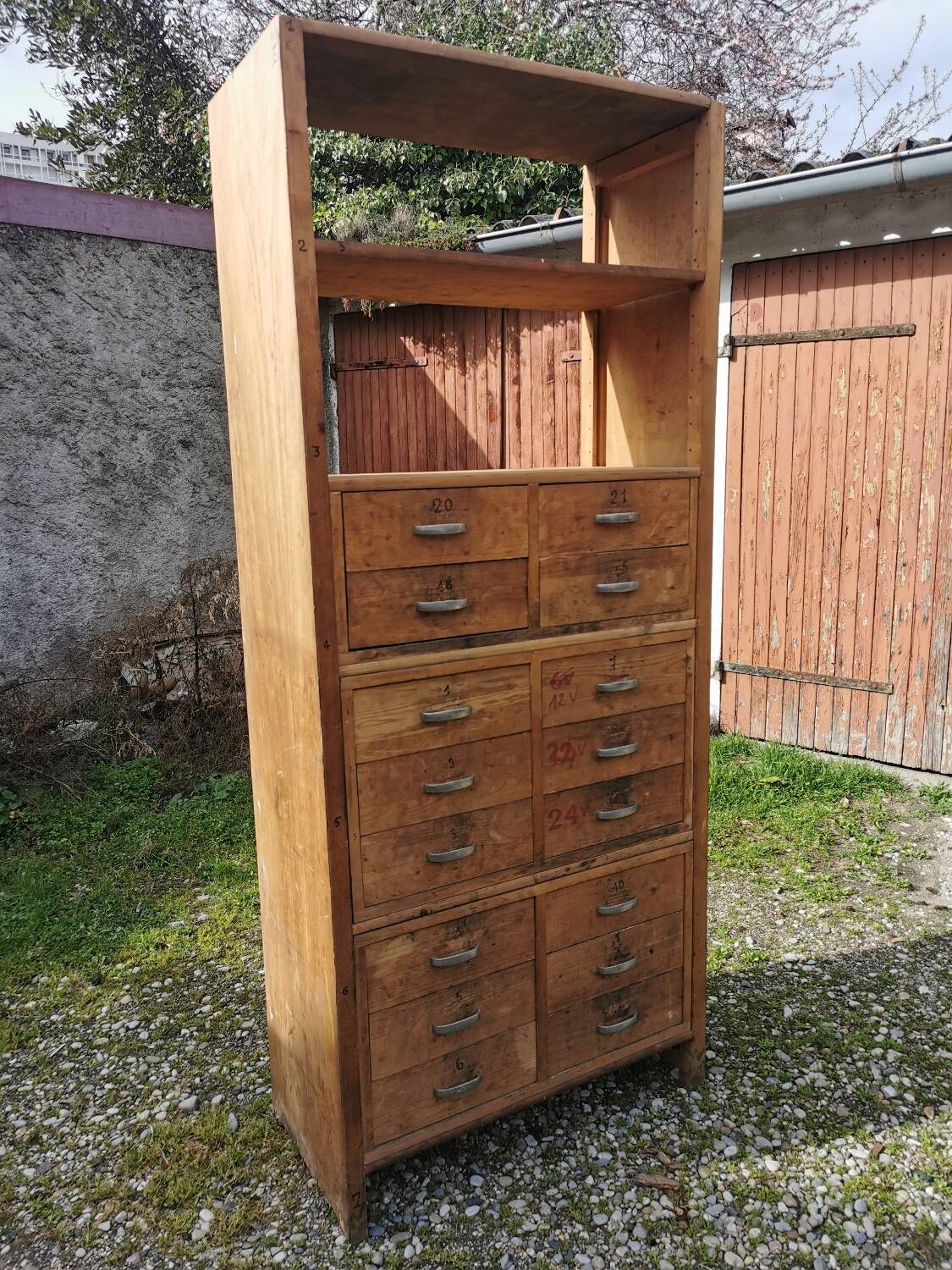 Solid wood workshop furniture