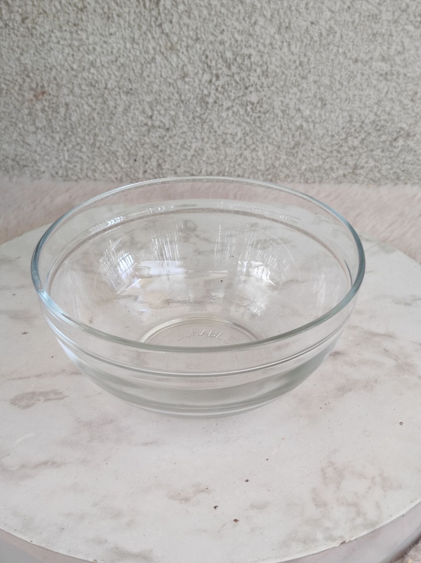 Glass bowl
