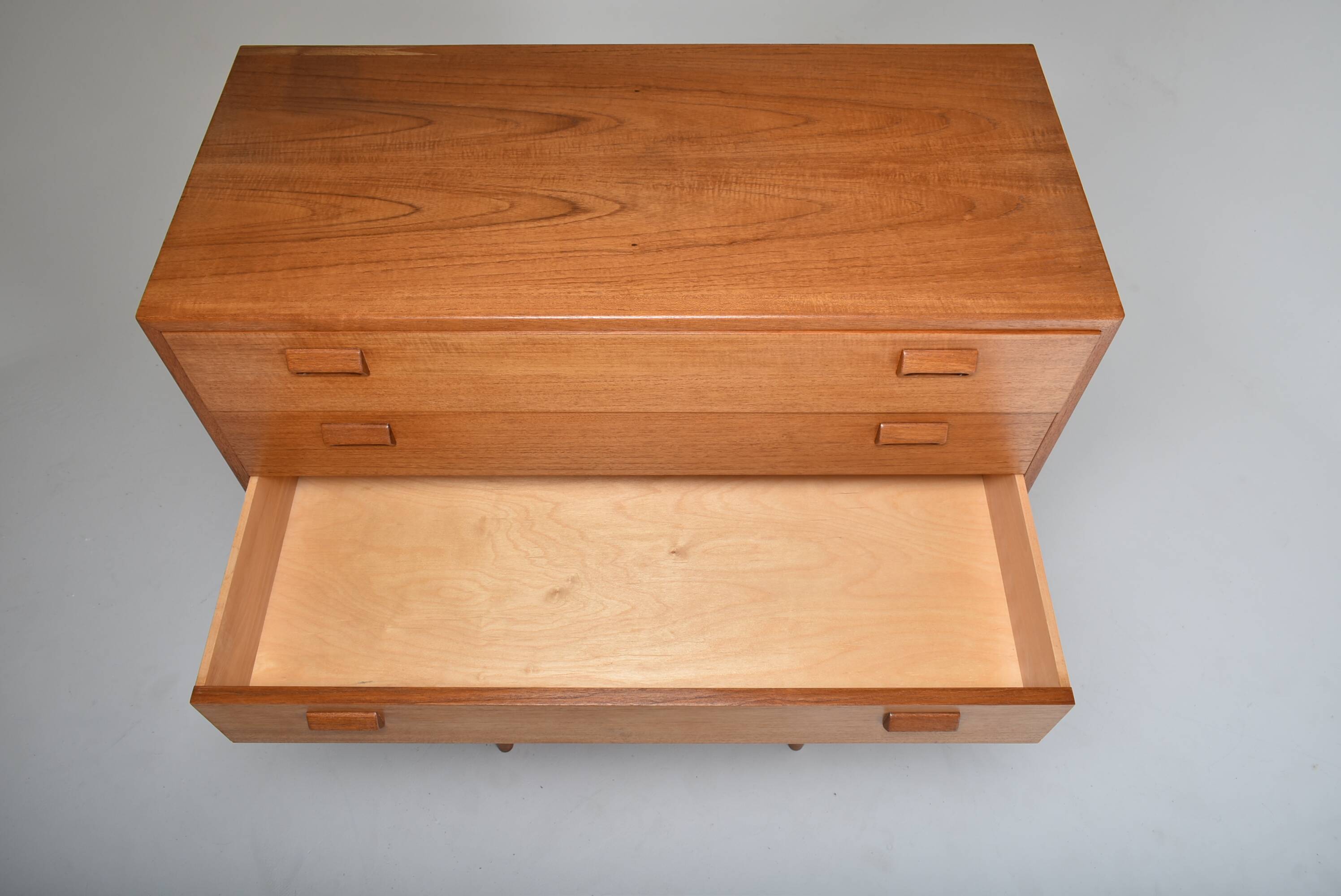 Scandinavian chest of drawers Borge MOGENSEN