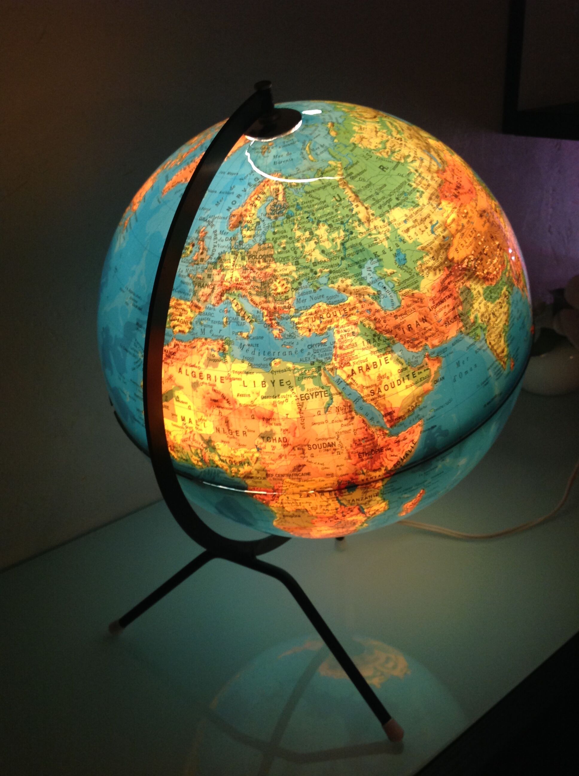 Light earth globe tripod 50/60