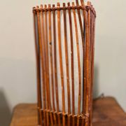Lampe vintage en osier