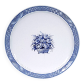 Antique serving dish in Sarreguemines earthenware with old Delft blue decoration.