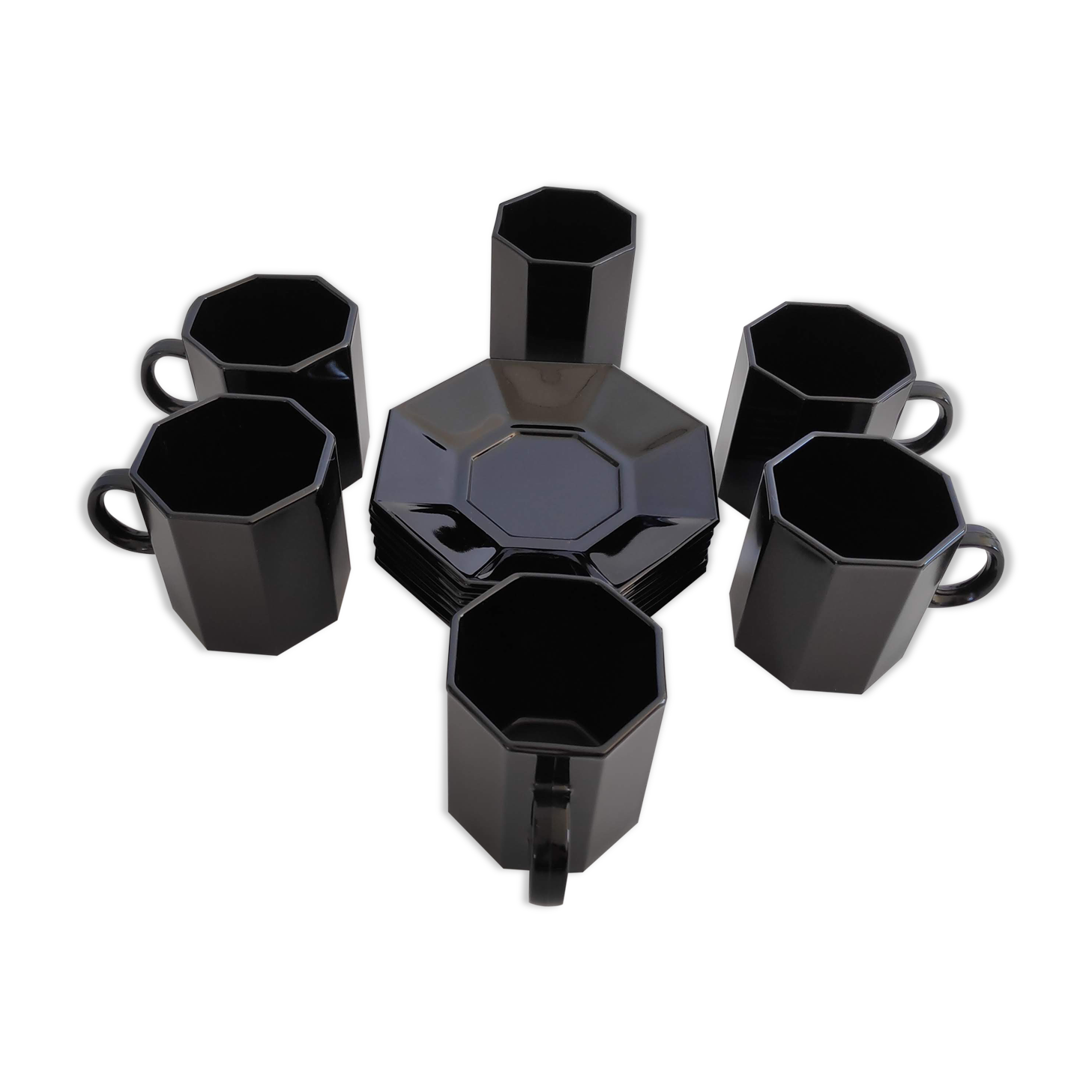 6 espresso coffee cups and their black saucers Octime Arcoroc
