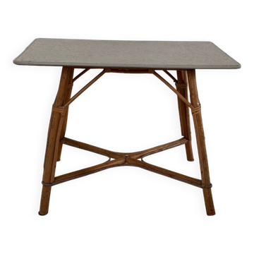 Table en rotin et bois