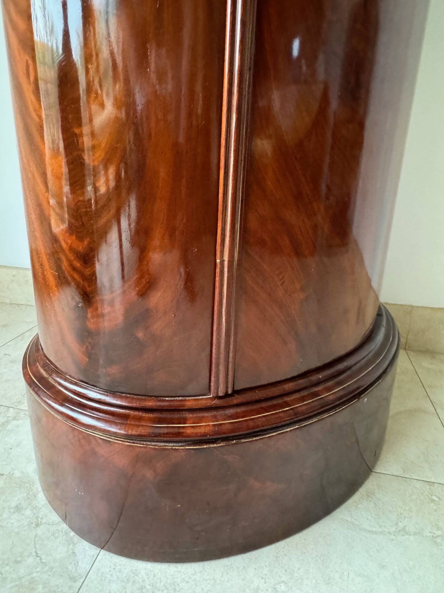Somno “Column” or Cylindrical Cabinet, in flamed mahogany, Copenhagen, 1830-1840