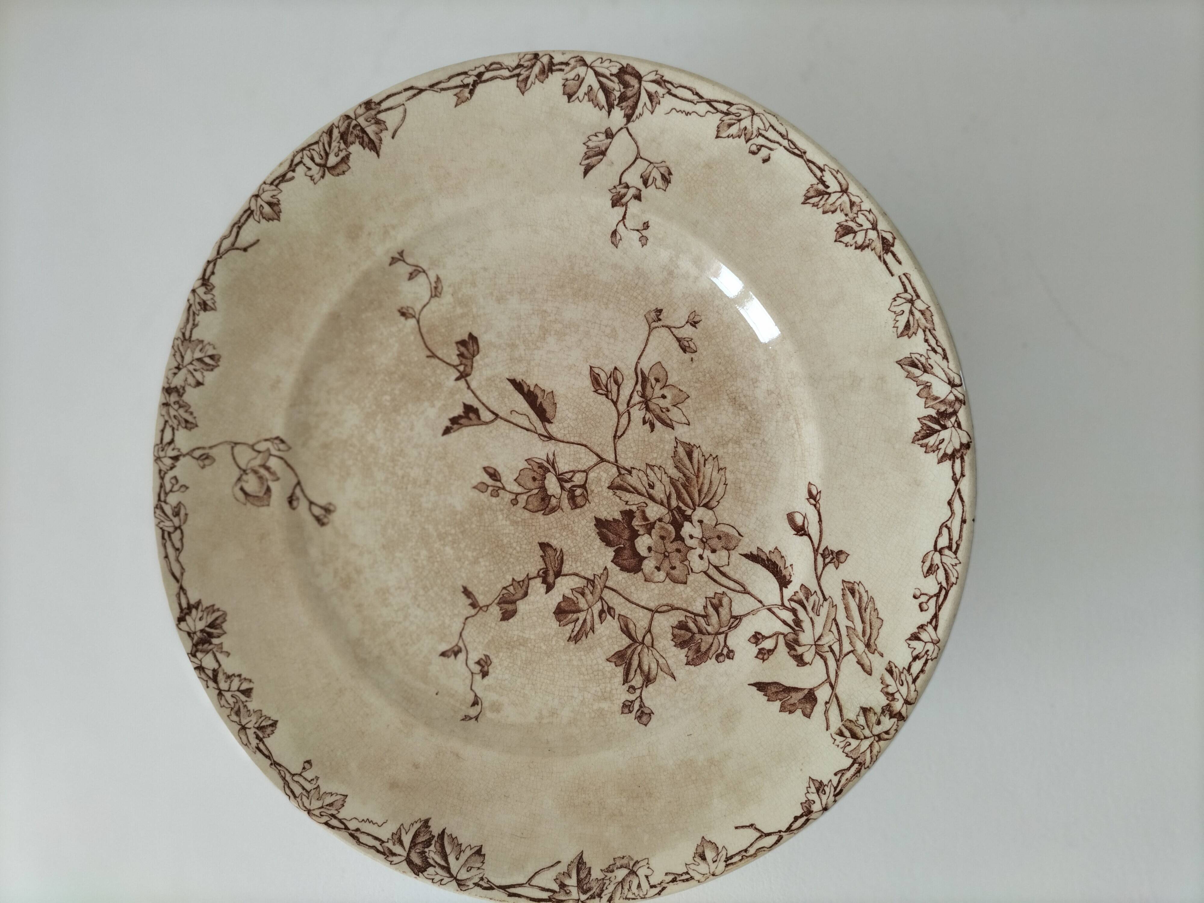 Antique pedestal plate – KG Lunéville – “Printemps” model – circa 1875
