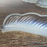 Opalescent glass leaf knife holder
