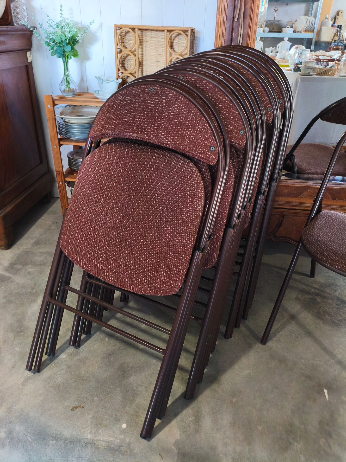 12 chaises pliantes plichaise de la marque Souvignet