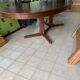 Baumann oval table with extensions