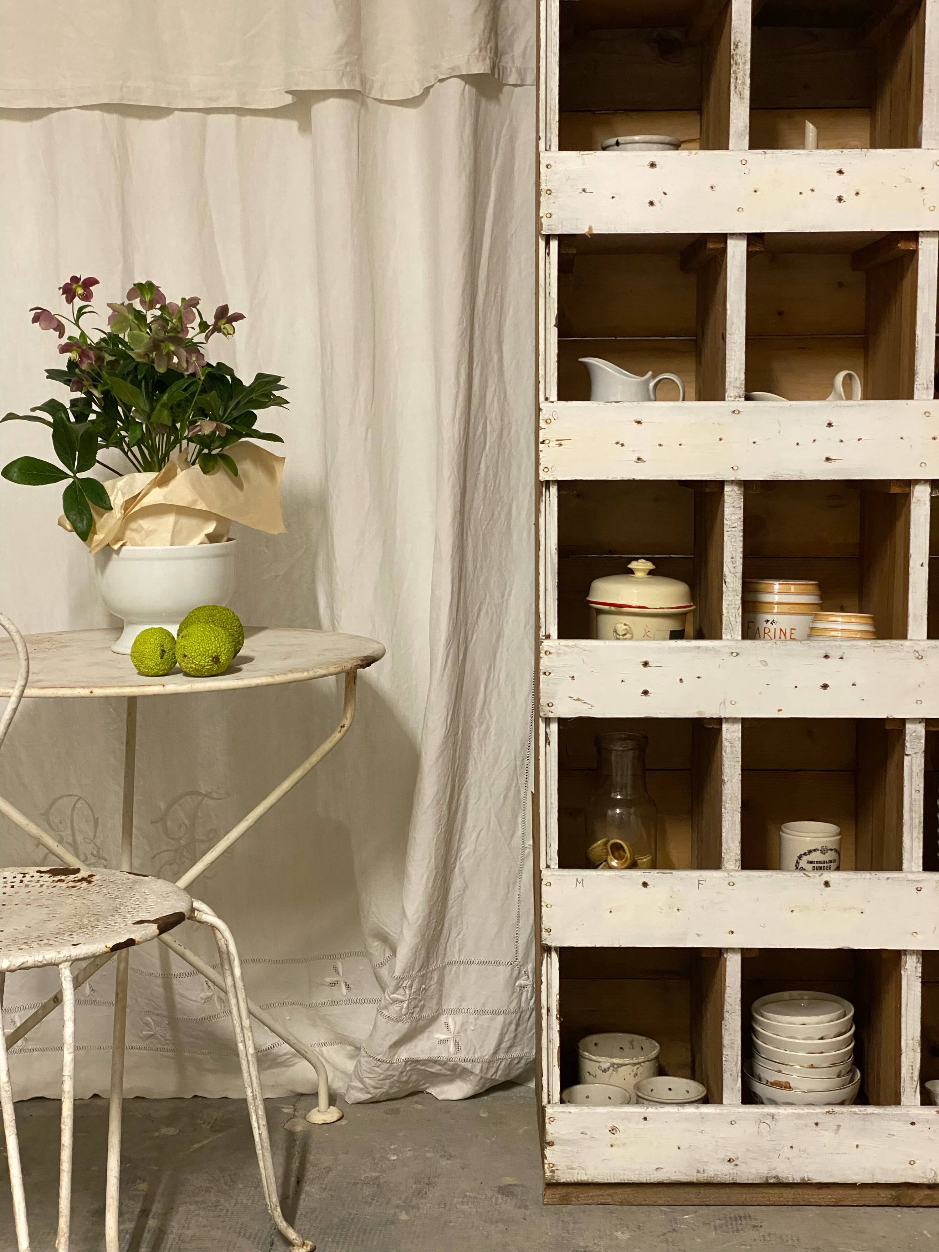 Workshop furniture with 21 lockers