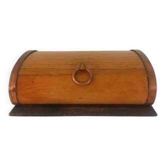 Vintage roll box from the 1950s