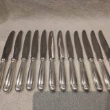 12 silver-plated table knives by Christofle Vendôme, 24.6cm