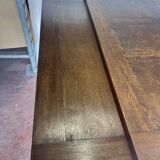 Renaissance-style solid oak table, 20th century.