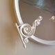 Miroir et tablette en fonte emaillée blanche / style art deco