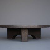 Table basse ronde brutaliste en résine, années 1970