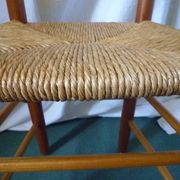 Deux chaises design brutalist
