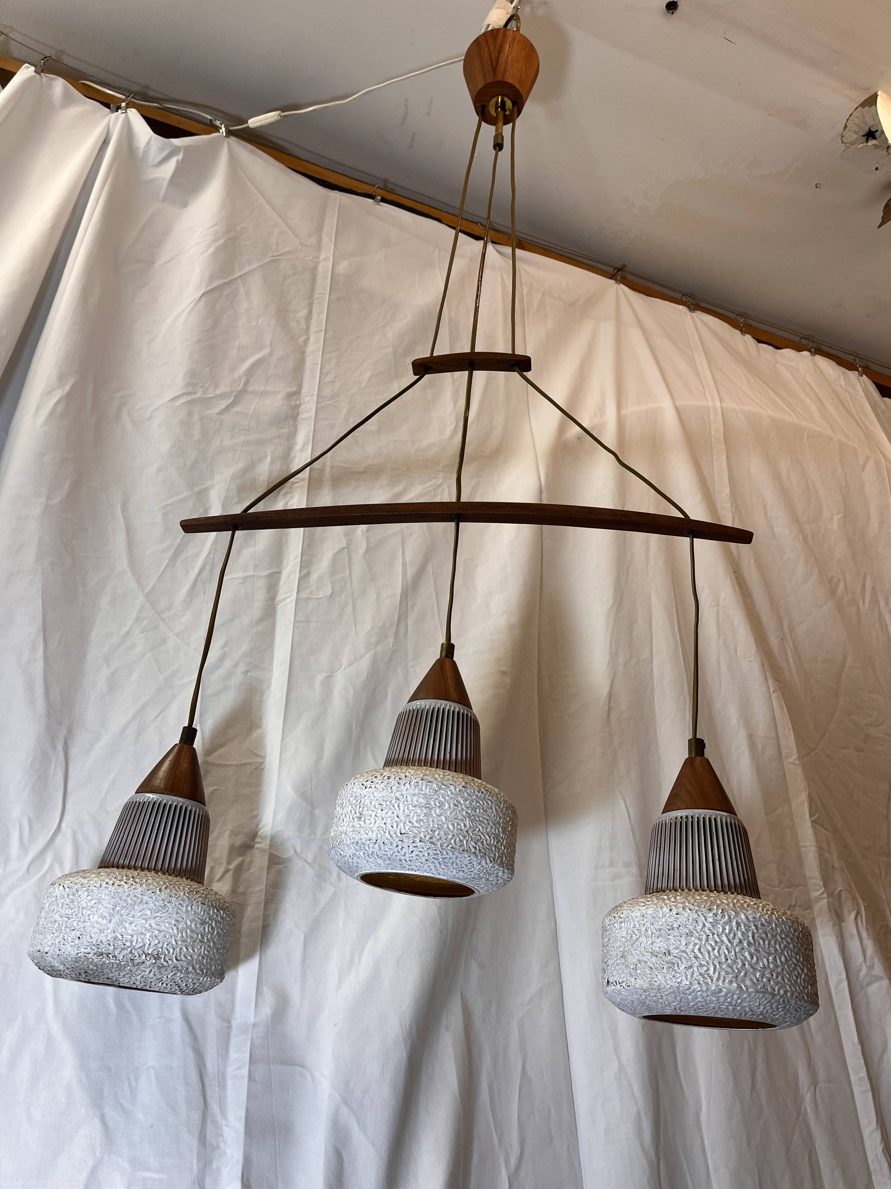 Suspension design scandinave 1960