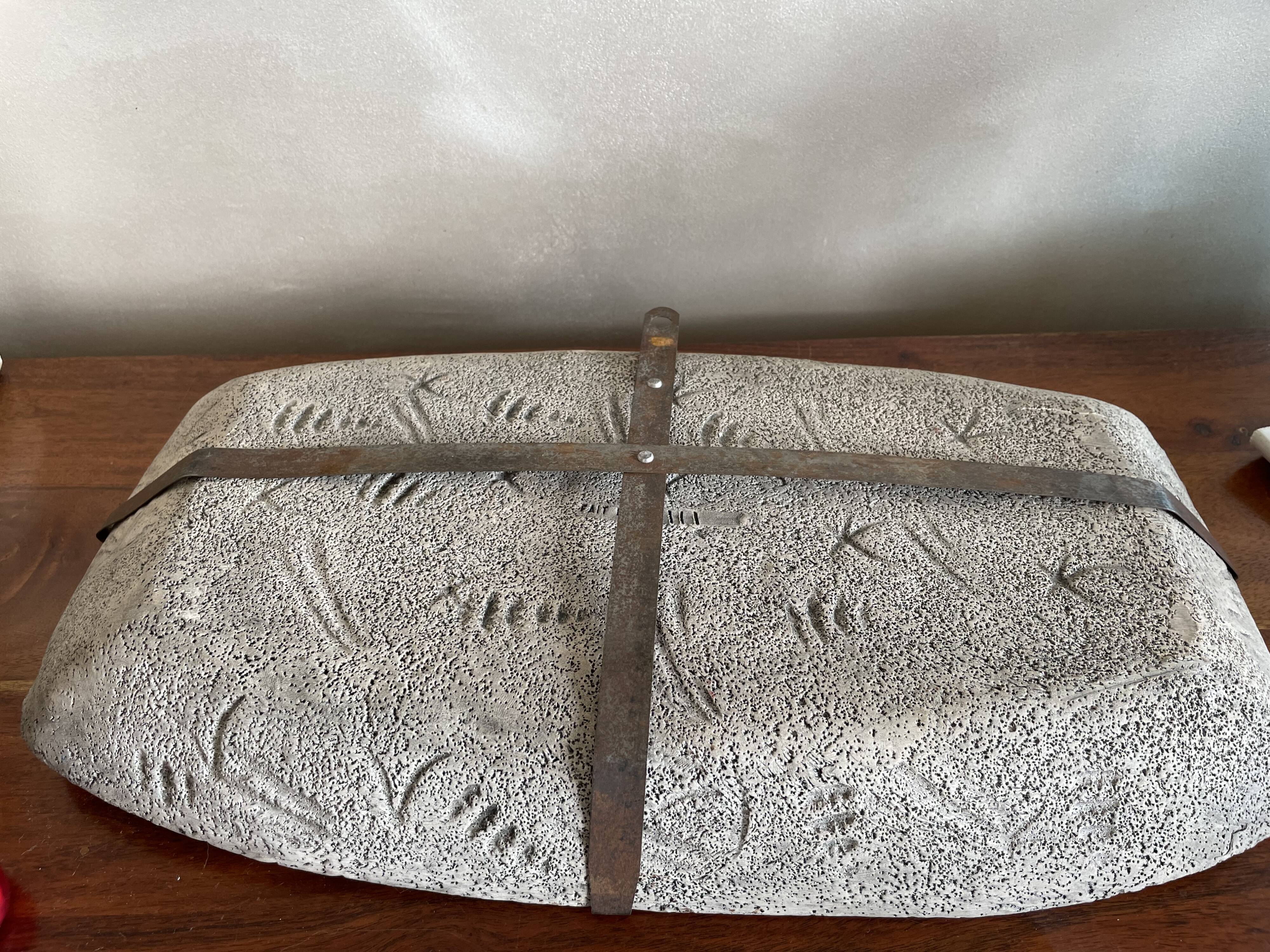 Plat Vallauris signed Jacky cave of Lascaux rock painting