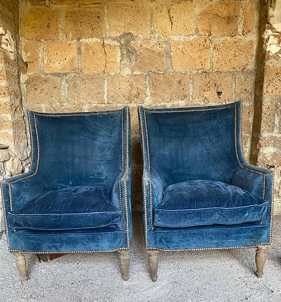 Art Deco pair of walnut and blue velvet chairs, set of 2, 1920s