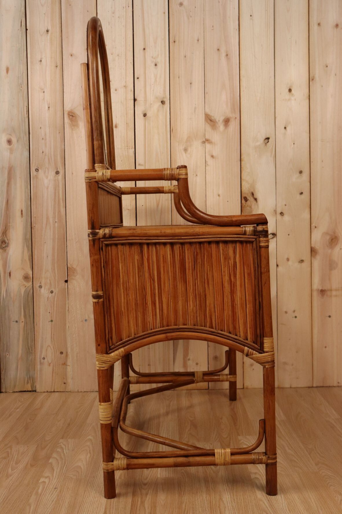 Rattan dressing table