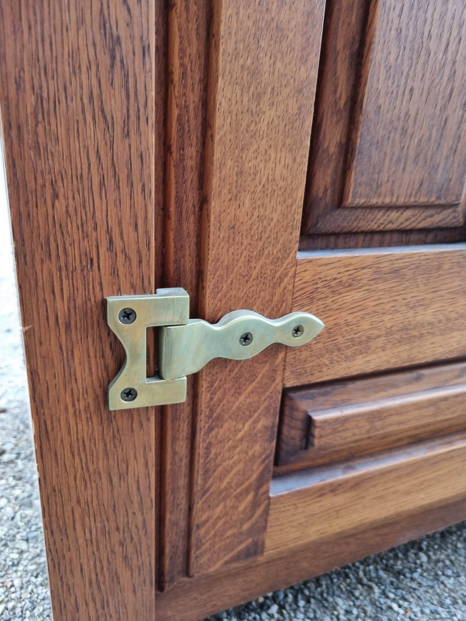 Cabinet 1 door Guillerme and Chambron