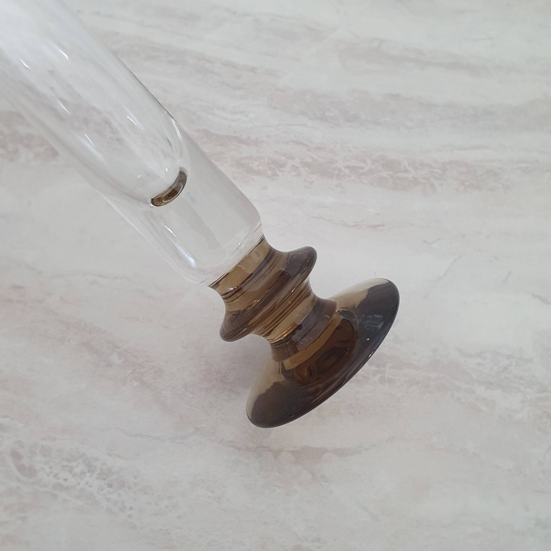 Soliflore en verre et pied marron fumé