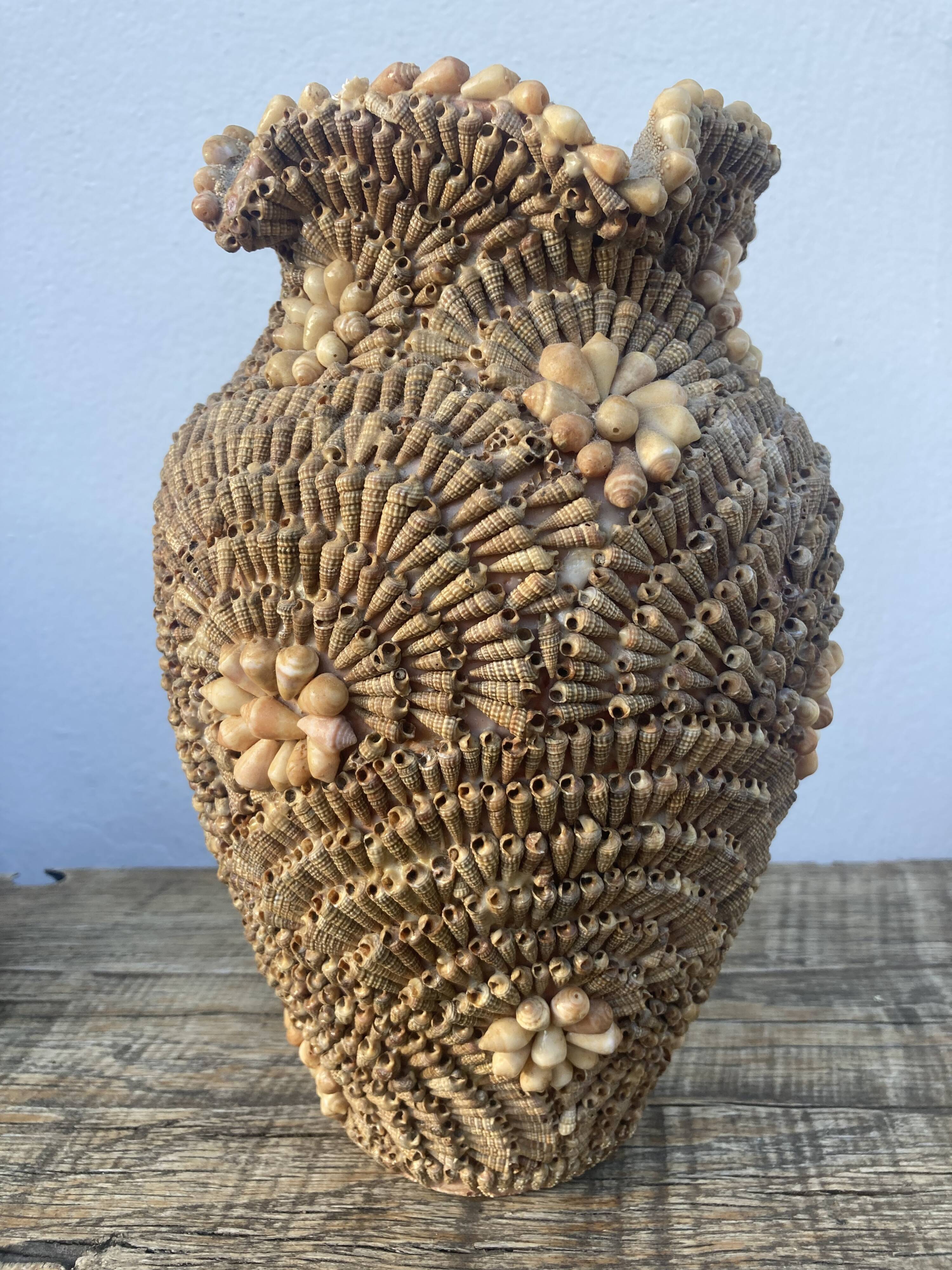 Shell vase from the 70s vintage sandblasted