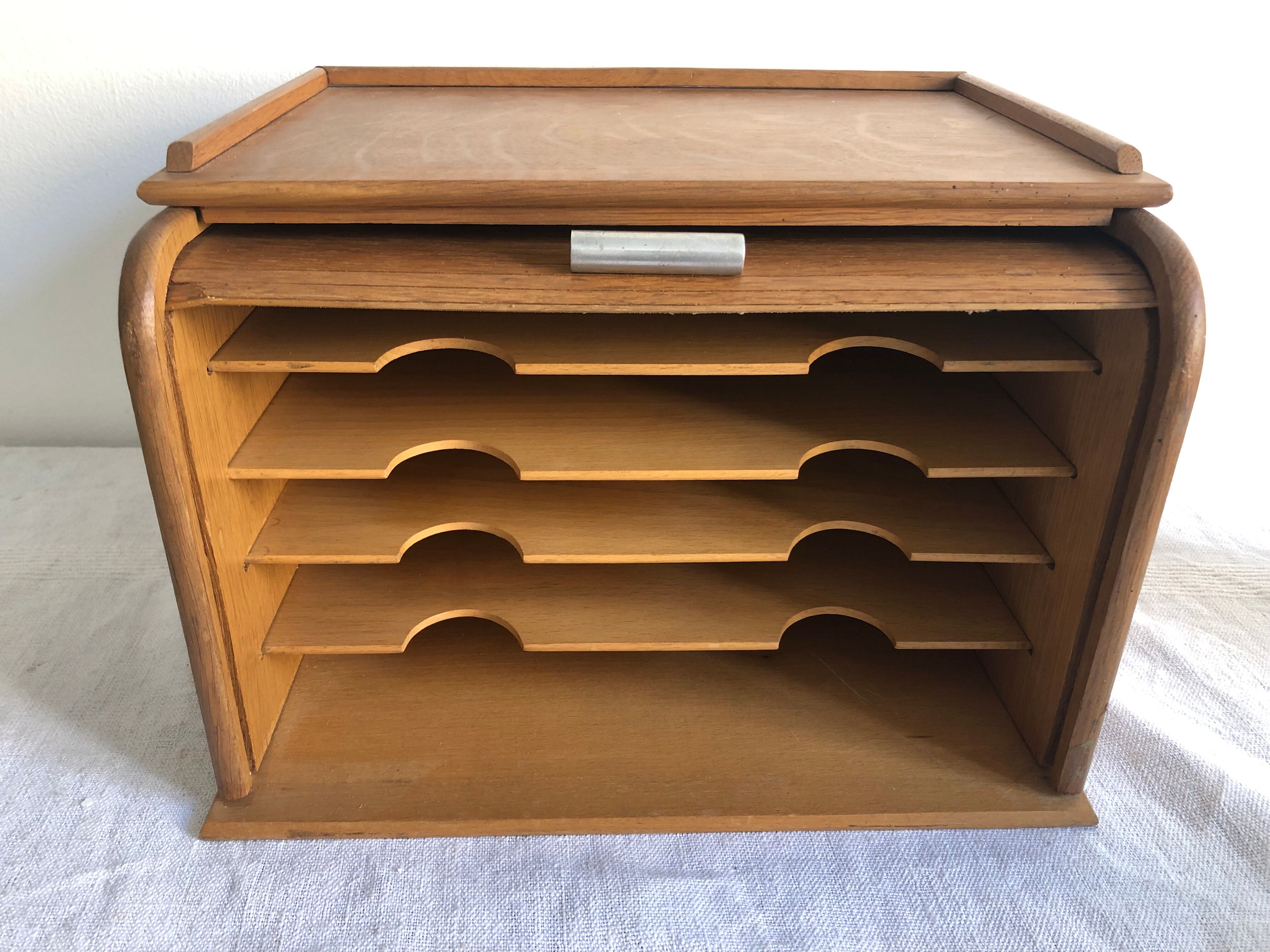 Trieur à rideau, accessoire de bureau