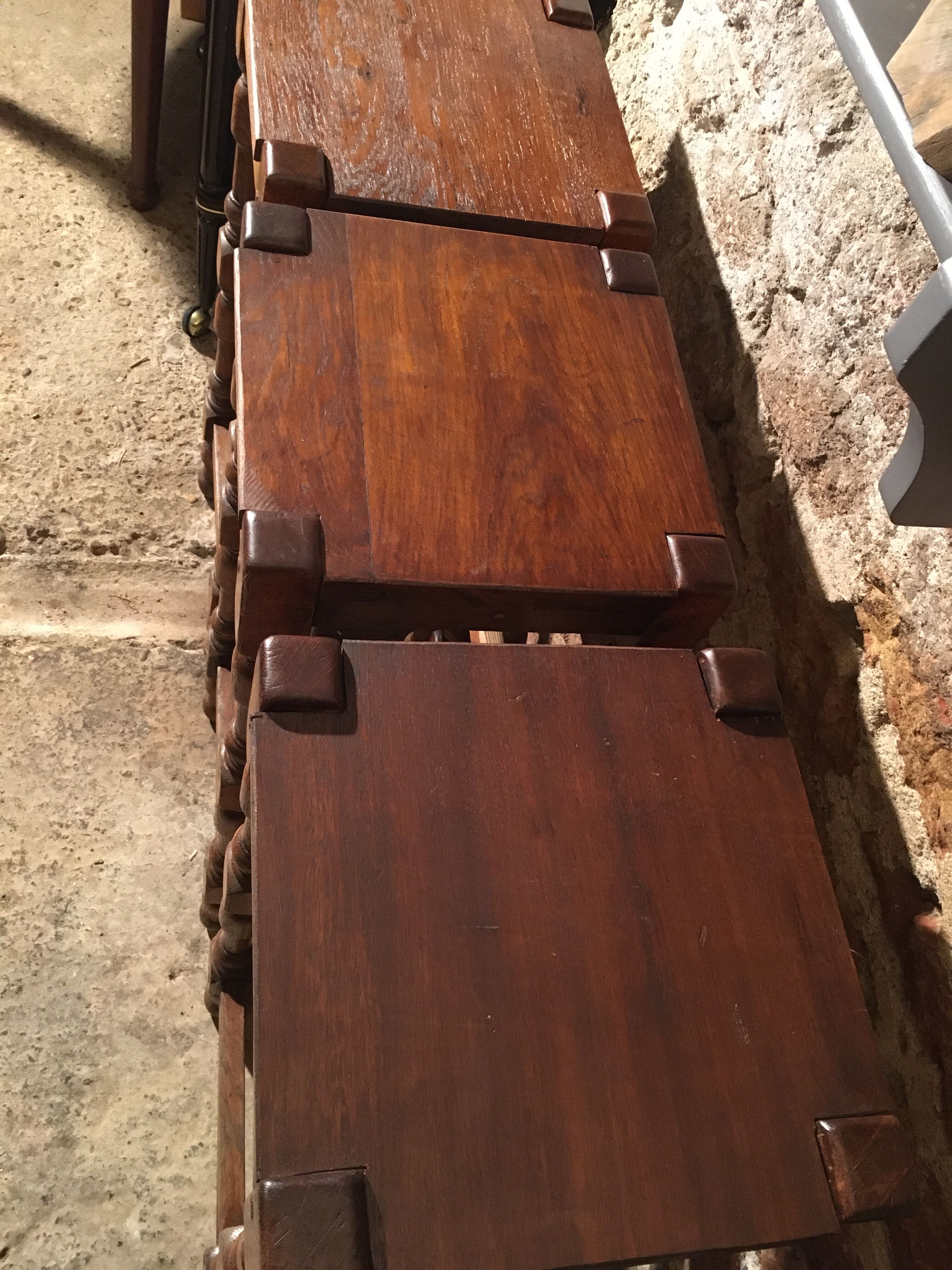 Lot de 3 tabourets en chêne