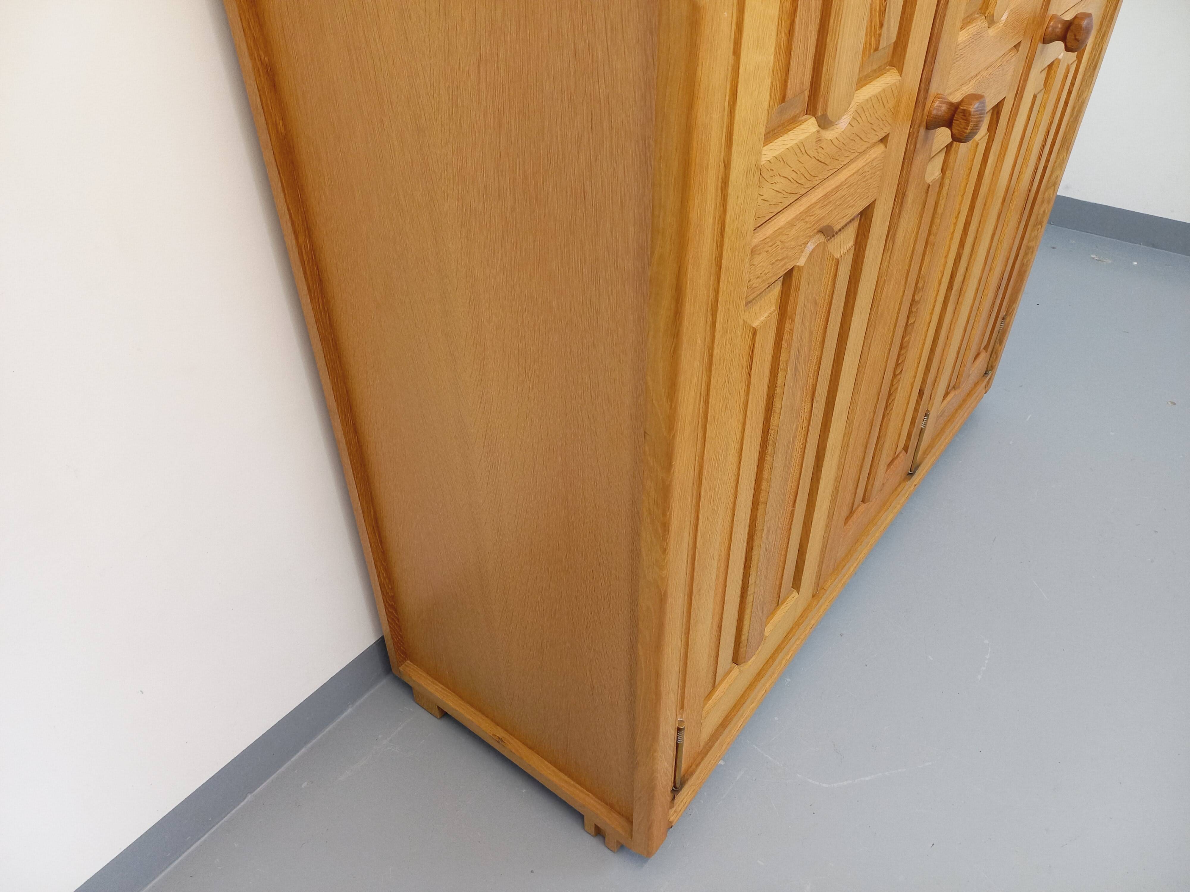 Vintage Guillerme et Chambron wardrobe in solid oak from the 60s
