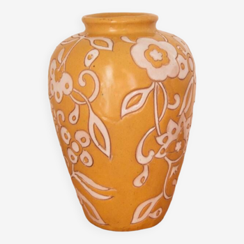 Vase émaux jaune décor fleurs blanc