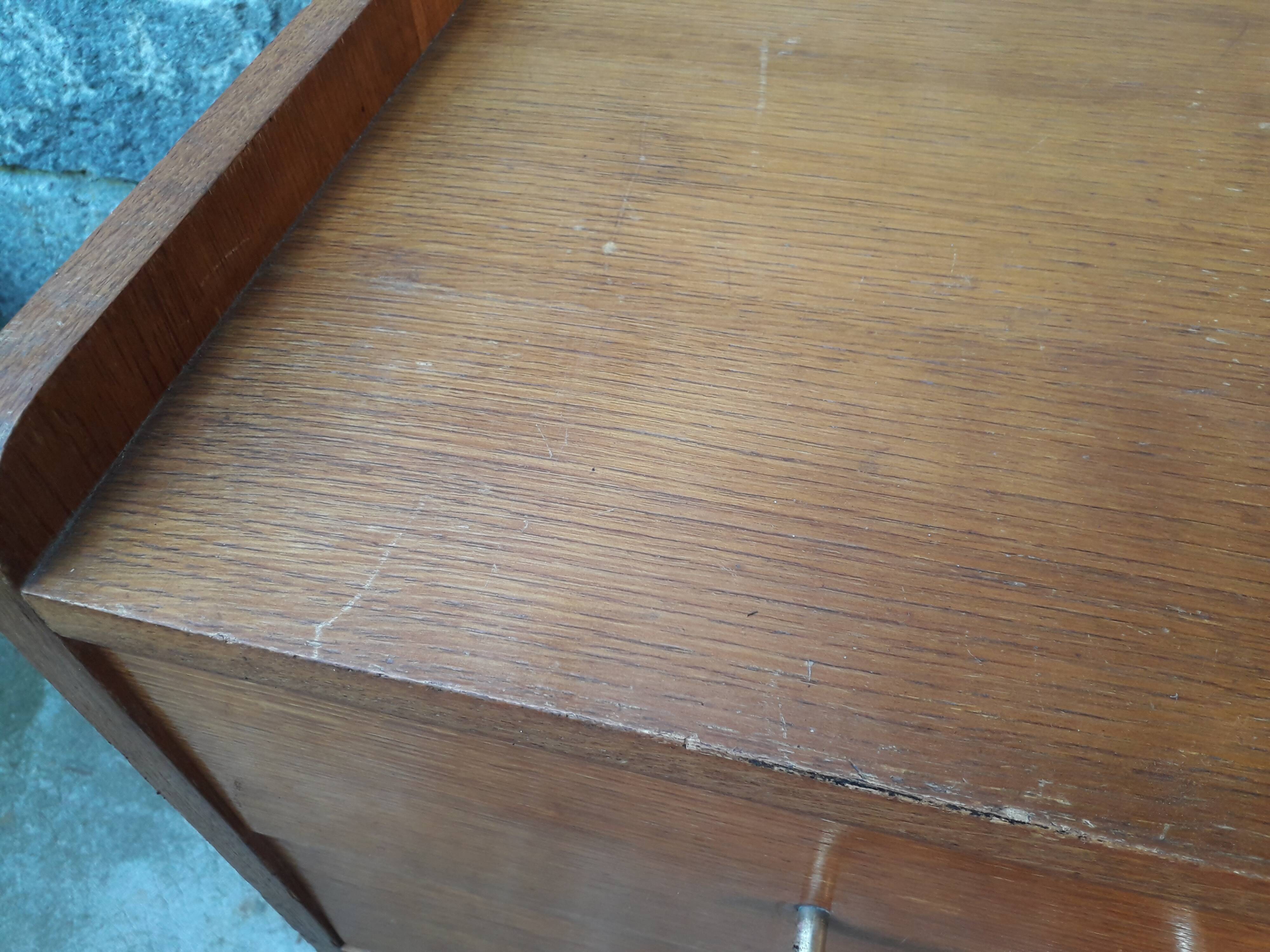 Vintage dresser compass feet