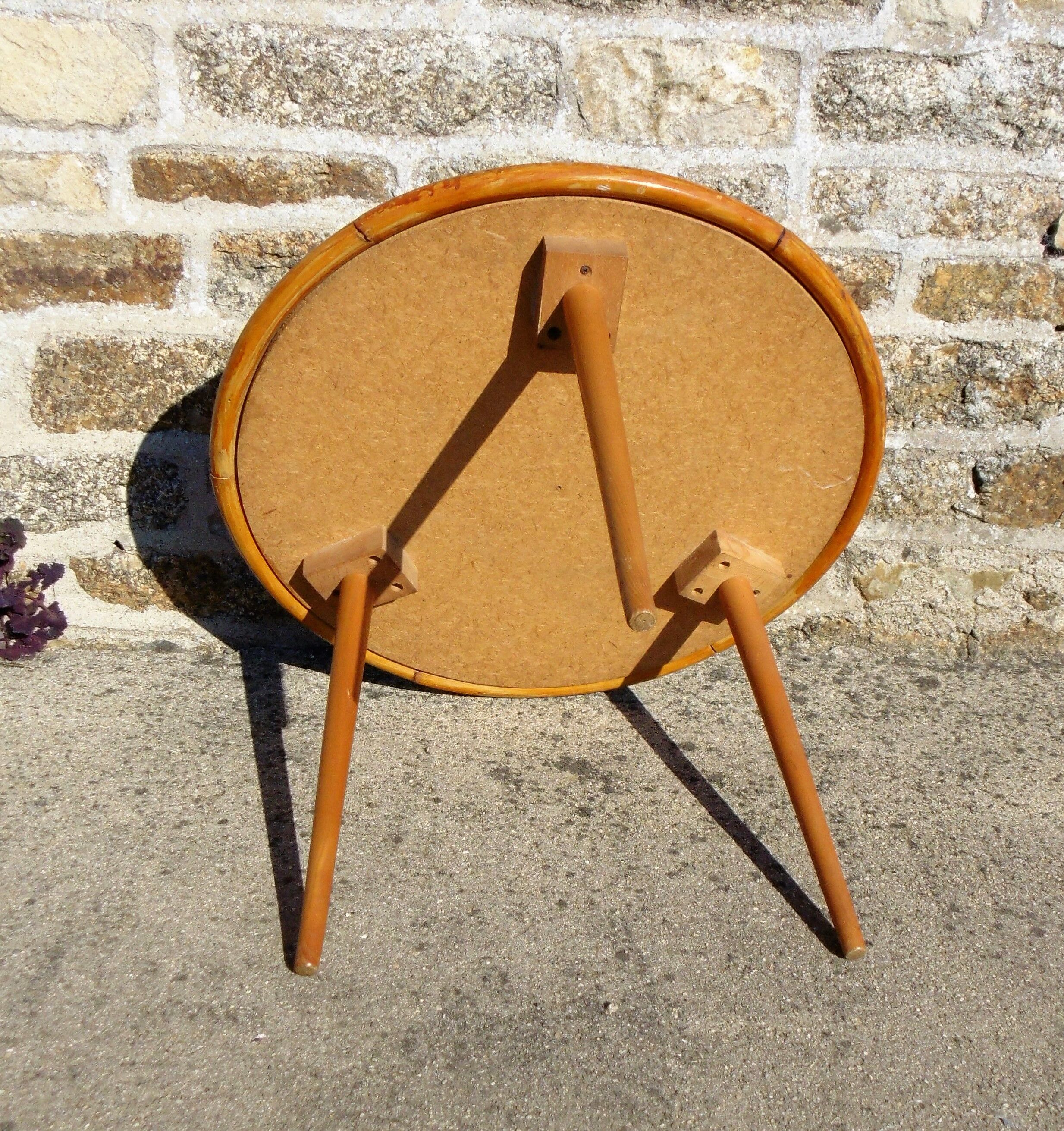 Round coffee table deco tray in rattan and ceramics