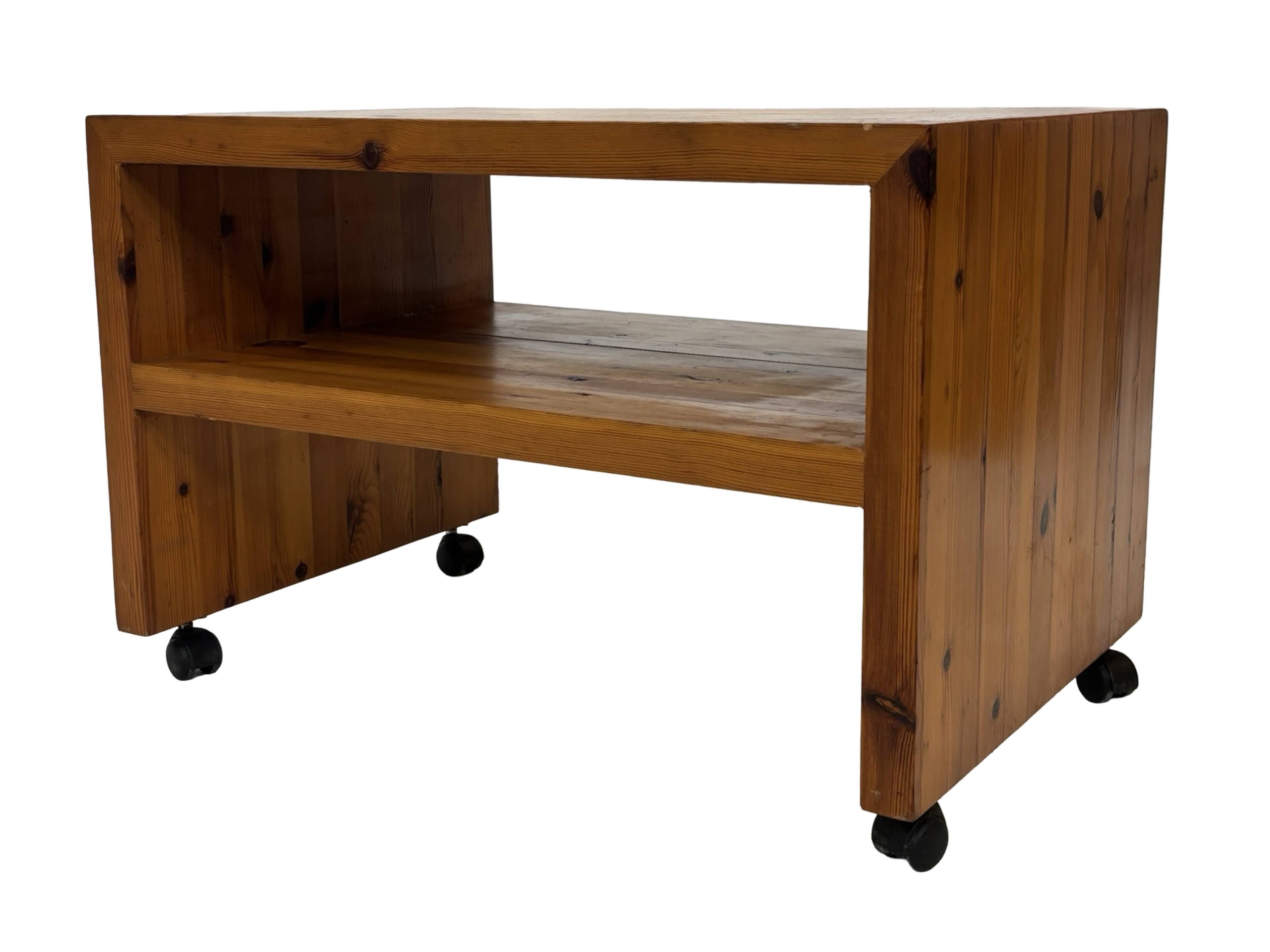 Table de chevet en pin, années 70