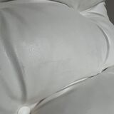 Fauteuil chauffeuse en simili blanc par Christian Koban pour DOM édition