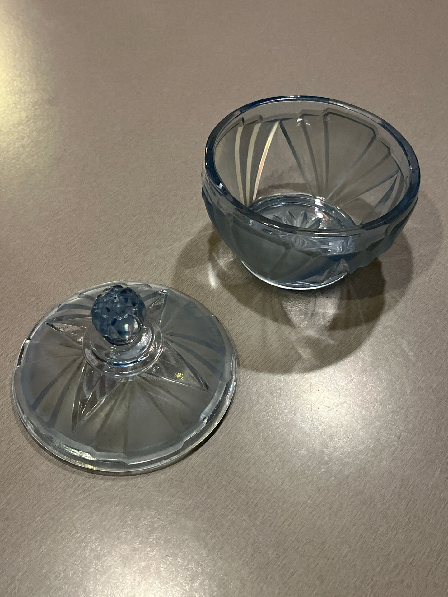Vintage blue azure glass bonbonnière / sugar bowl – Vallérysthal (Condition