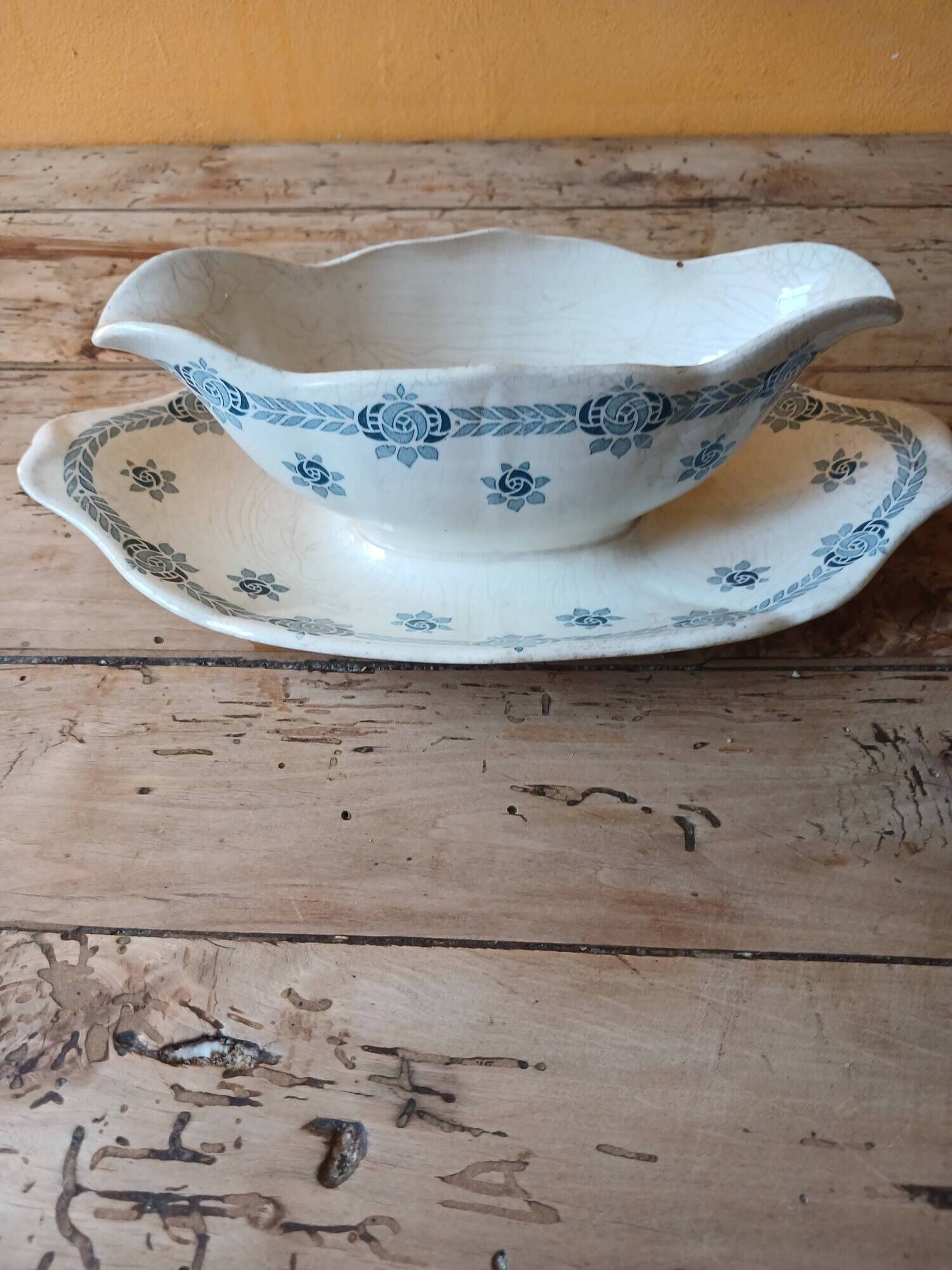 Sauceboat ironstone 1900 - Sarreguemines earthenware Adria series