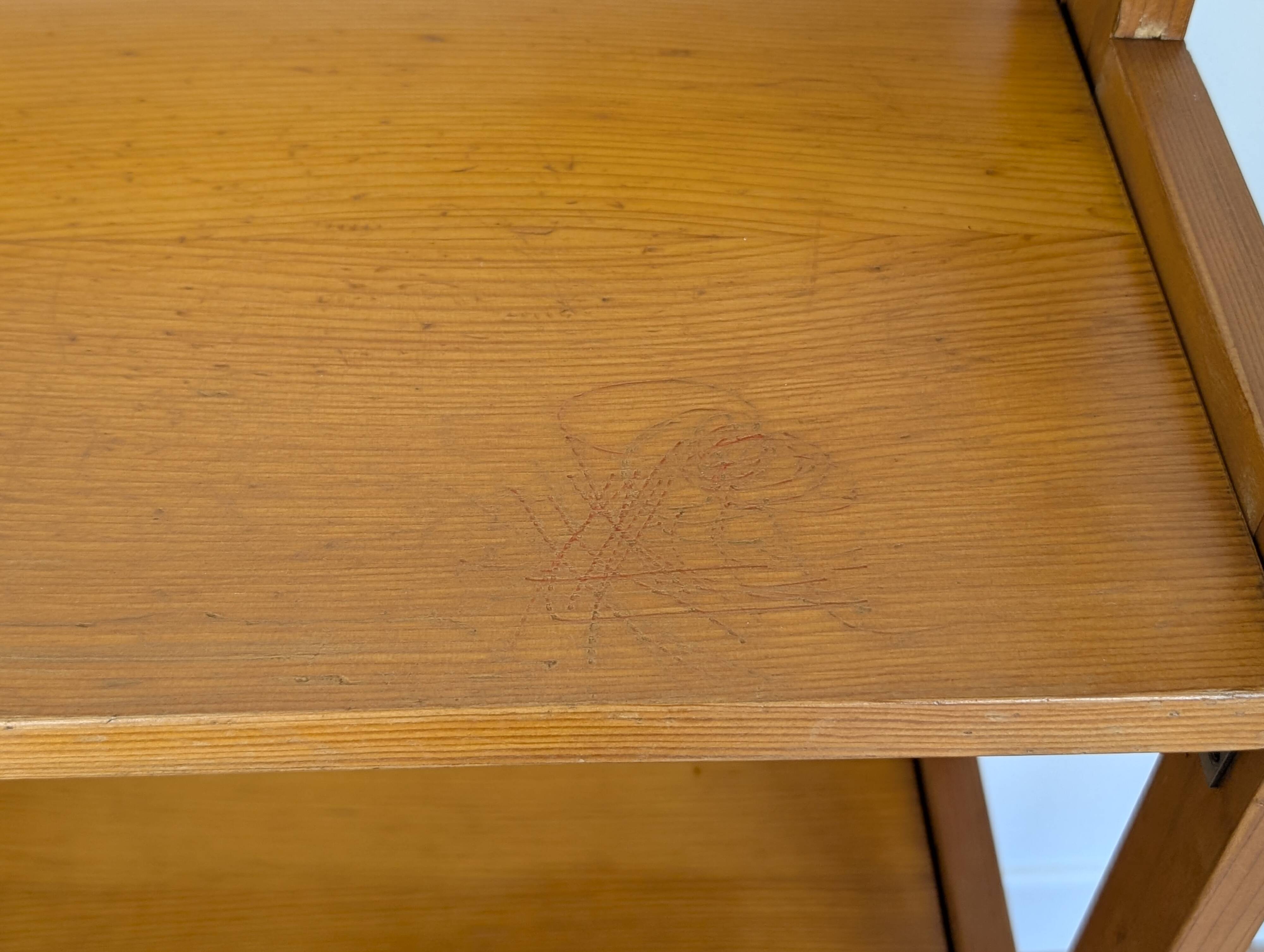 Folding shelf in pine