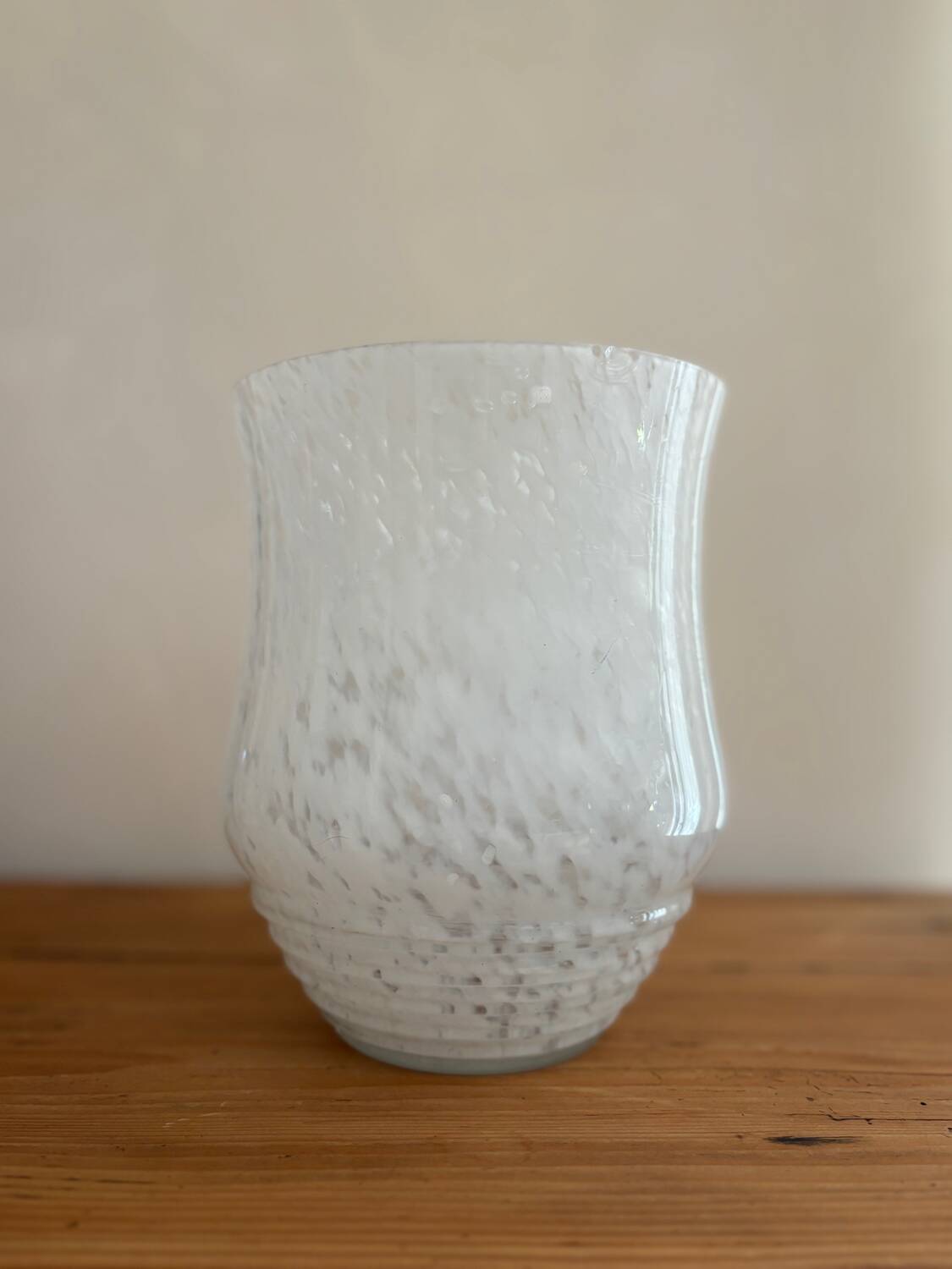 Vase verre de clichy blanc années 20 art déco