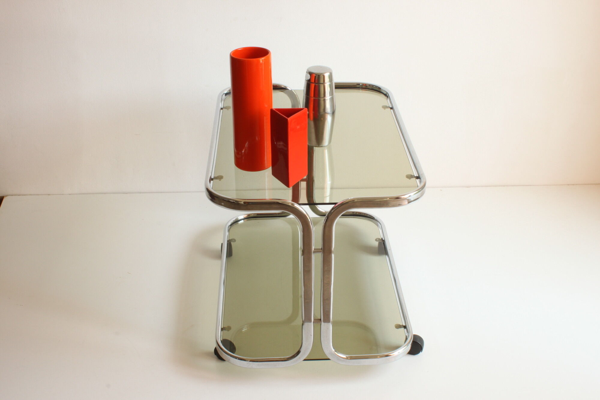 Chrome and smoked glass vintage bar cart trolley, 1970s.