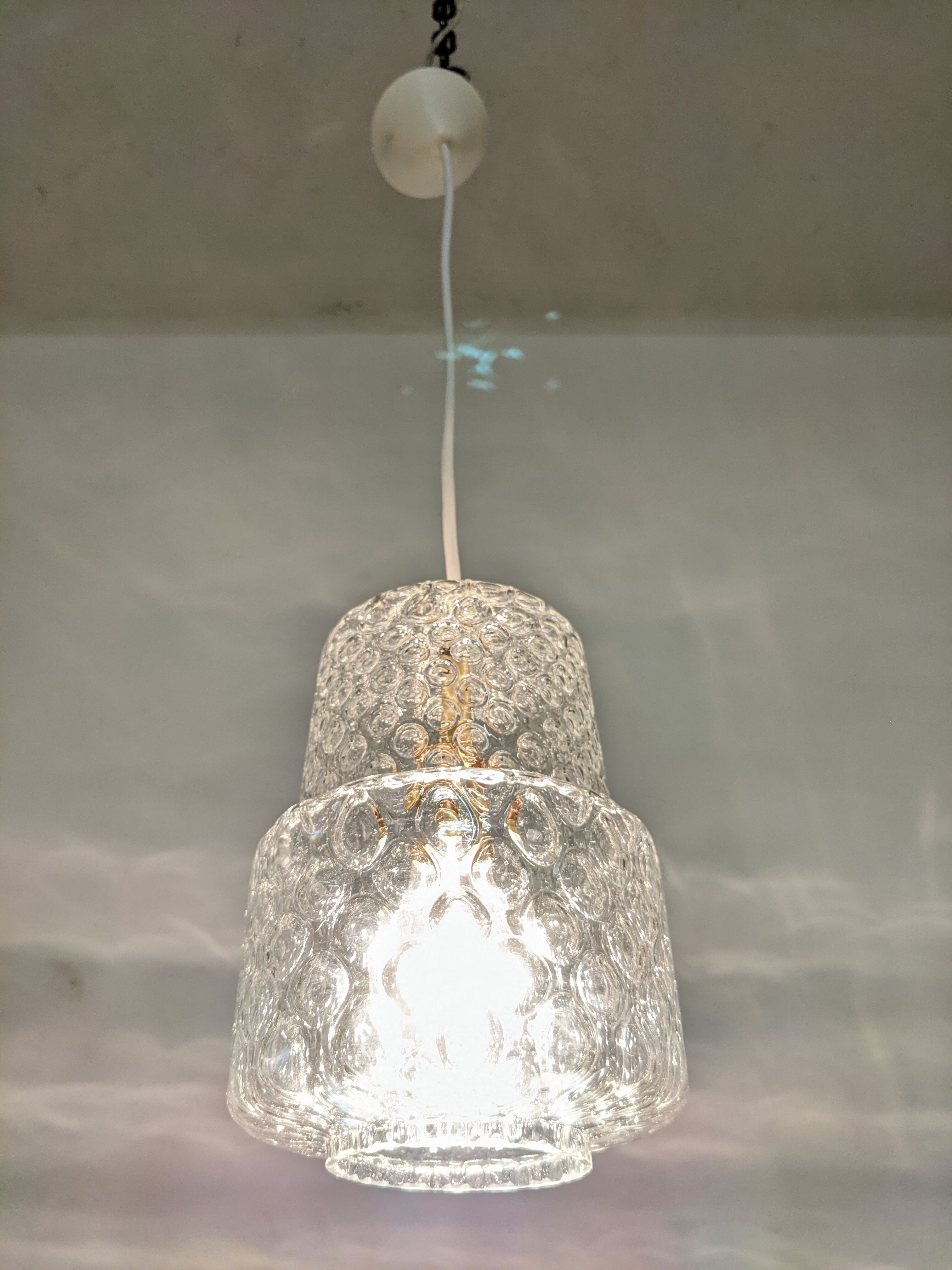 Suspension en verre bullé des années 60/70