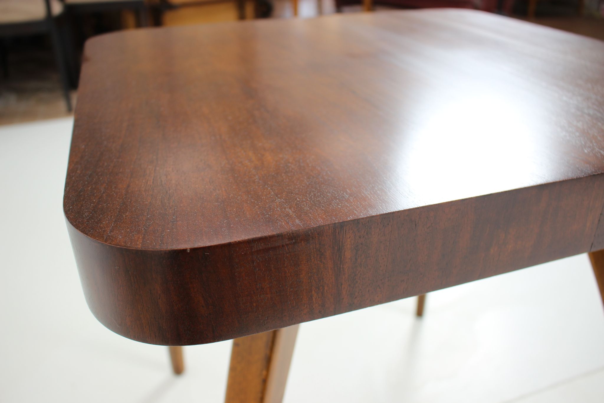 Table basse du milieu du siècle « Spider » conçue par Jindřich Halabala, années 1950
