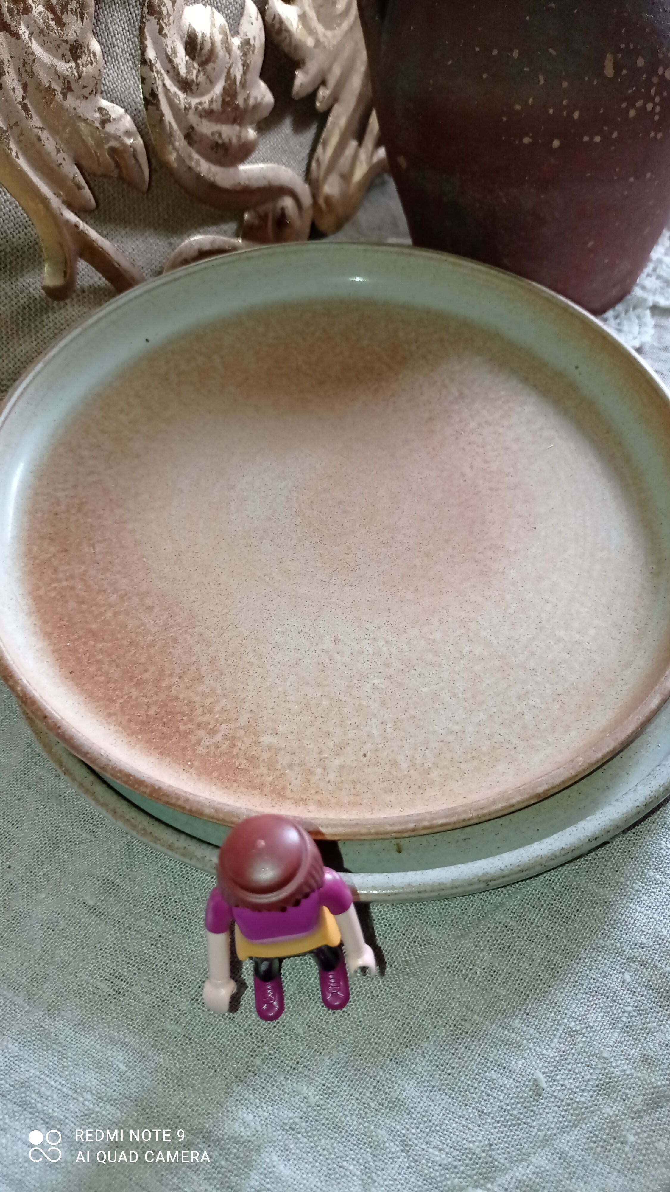 Set of six plates in sandstone