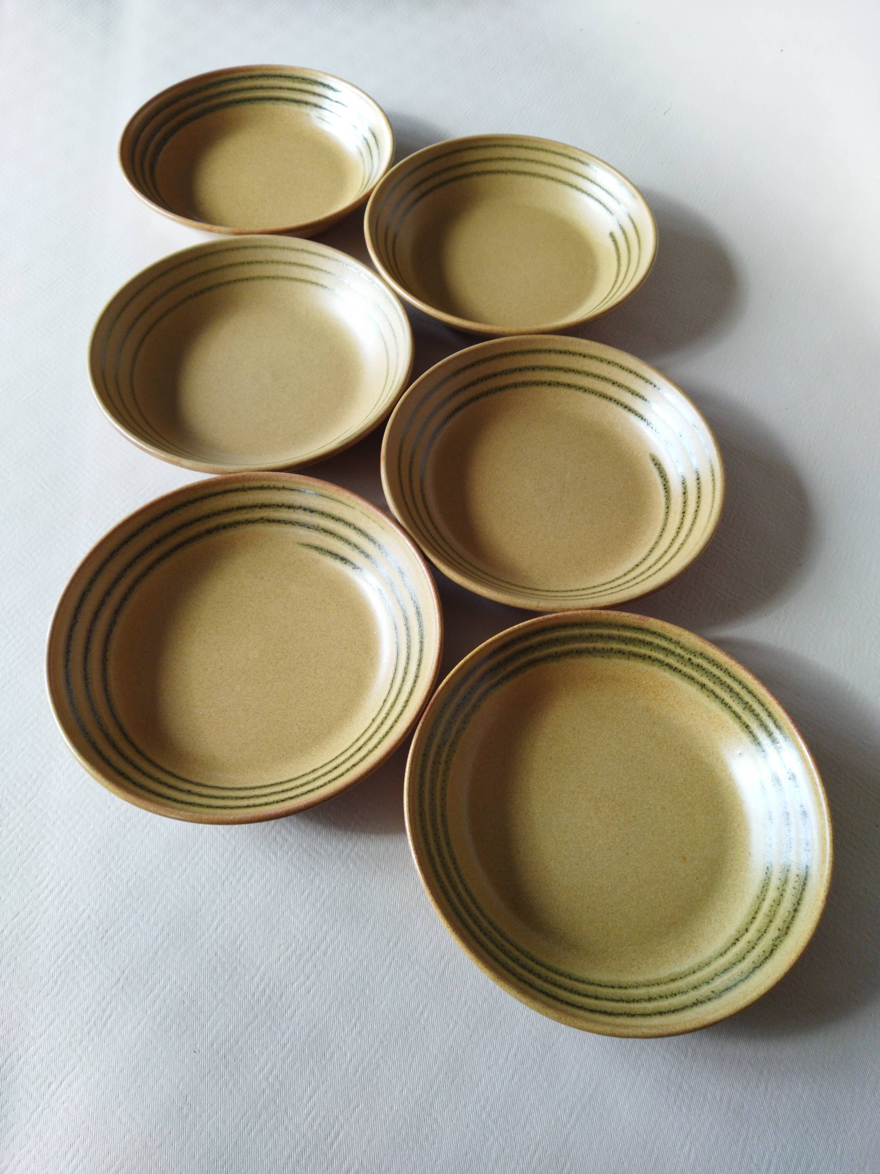 6 Sarreguemines “Chaumière” soup plates
