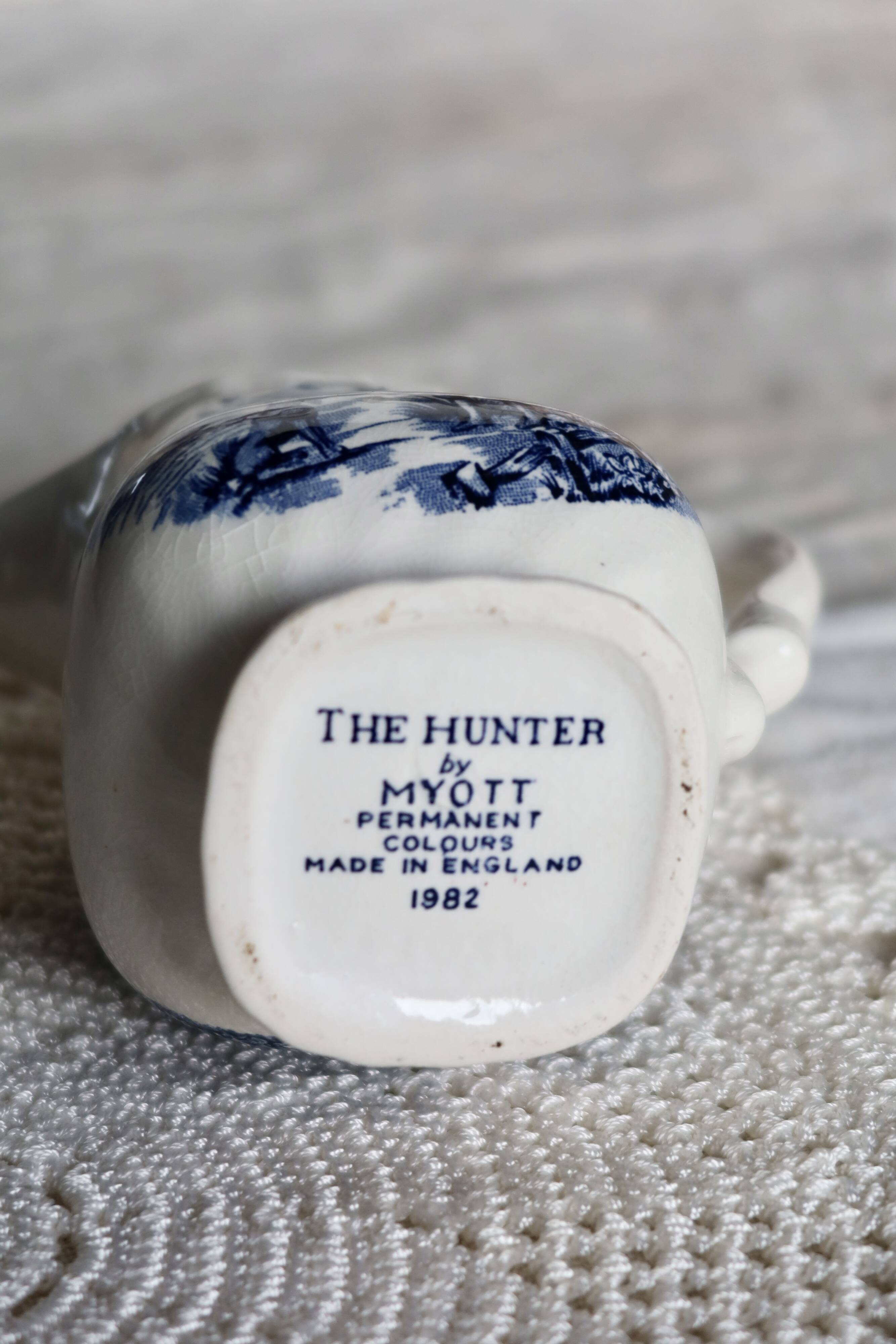 Vintage milk jug in English porcelain The Hunter by Myott