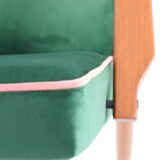 Fauteuil vintage années 1970 velours bouteille verte