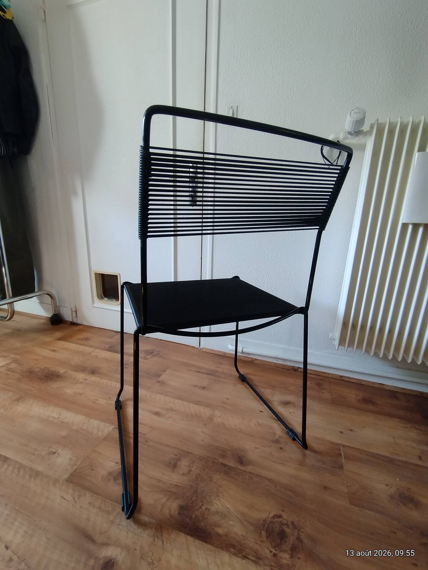 "Spaghetti" chair designed by Giandomenico Belotti for Alias.